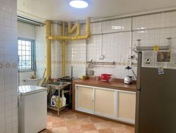 Yishun Street 21 (Yishun), HDB Executive #571849651